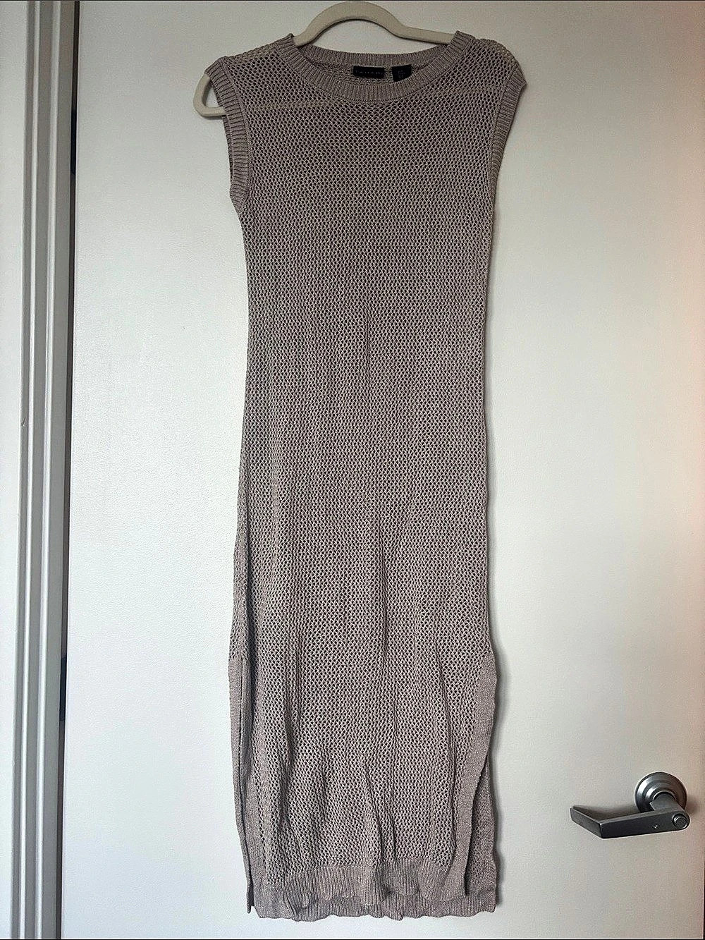 Tahari Knit Maxi Dress Size Medium Like New